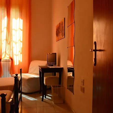 招待所 伊杰尼尔奈帕可住宿加早餐旅馆 博洛尼亚