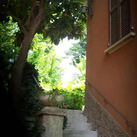 Pensionat Il Giardino Nel Parco R&b